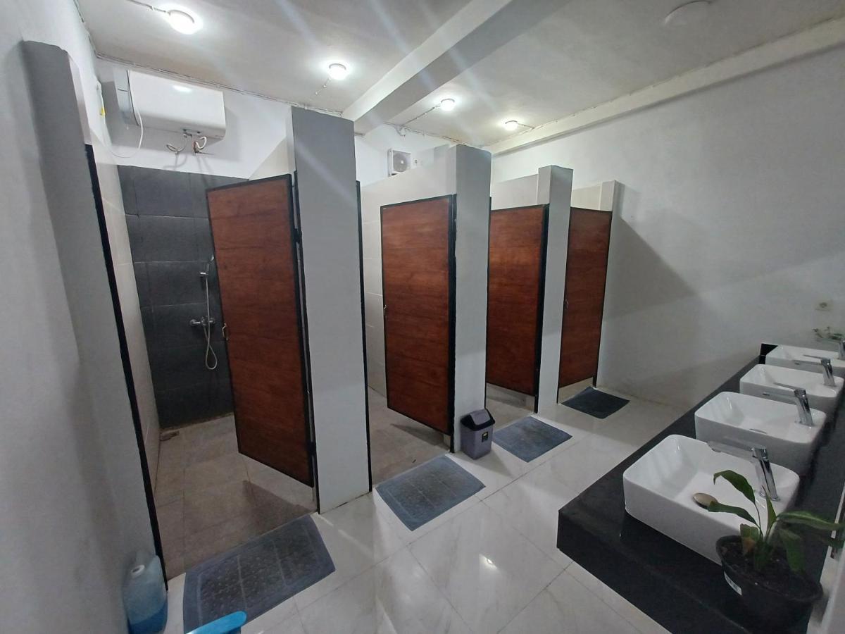 Komodo Indah Hotel Labuan Bajo Eksteriør billede